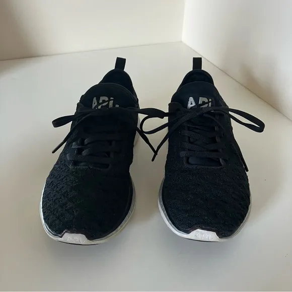 APL (Athletic Propulsion Labs) Techloom Phantom Sneakers Black &amp; Silver size 7