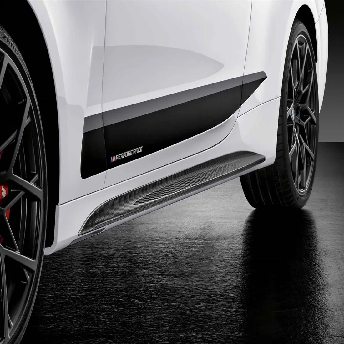 BMW M Performance G22 4-Series M-Sport Carbon Rocker Blade Set