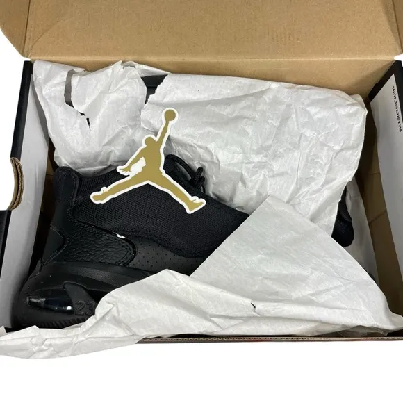 Boys Jordan Max Aura 4 (GS) black-anthracite-black sneakers