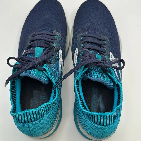 Brooks Women’s Ricochet Athletic Shoe Size 9