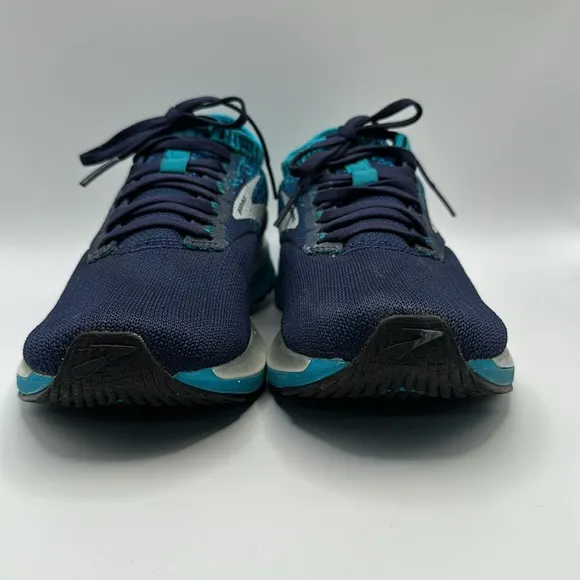 Brooks Women’s Ricochet Athletic Shoe Size 9