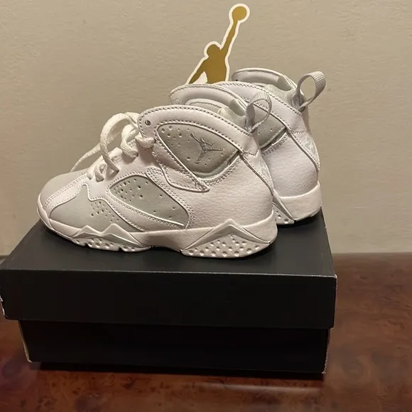 Childrens Jordan unisex sneakers size 11