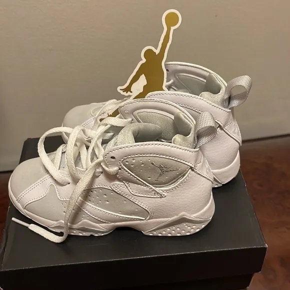 Childrens Jordan unisex sneakers size 11