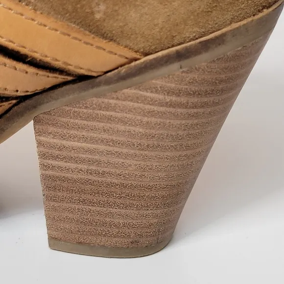 DOLCE VITA Suede stacked heel booties size 9
