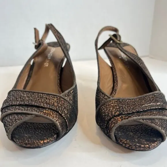 Donald J Pliner Size 8.5 Brown Cracked Metallic Kitten Heels