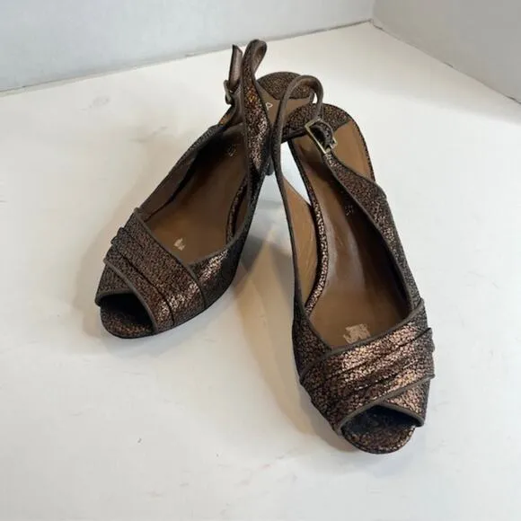 Donald J Pliner Size 8.5 Brown Cracked Metallic Kitten Heels