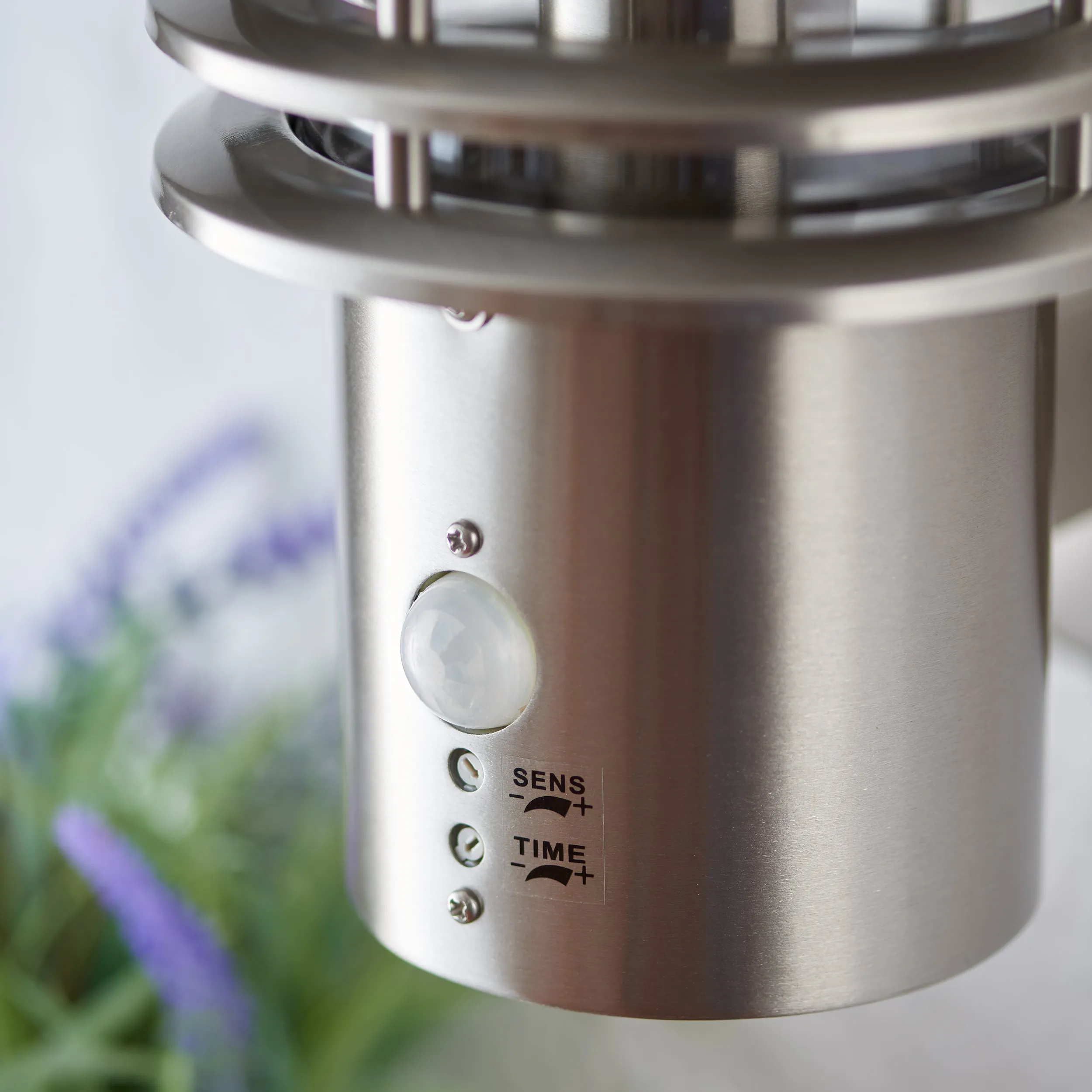 Endon 72381 Louvre 1lt Wall Brushed stainless steel & clear pc 60W E27 GLS (Required)