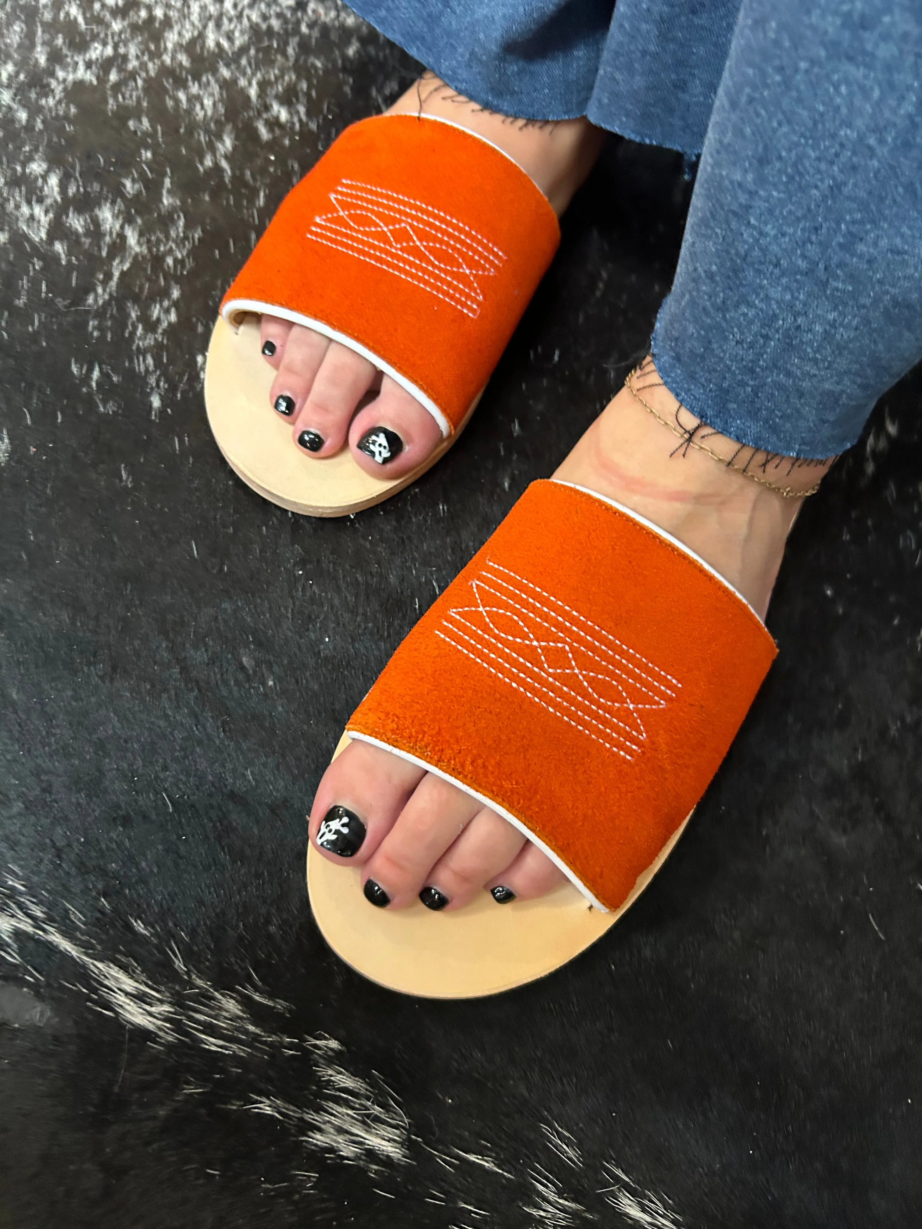 Game Day Nadia Western Orange/White Slides