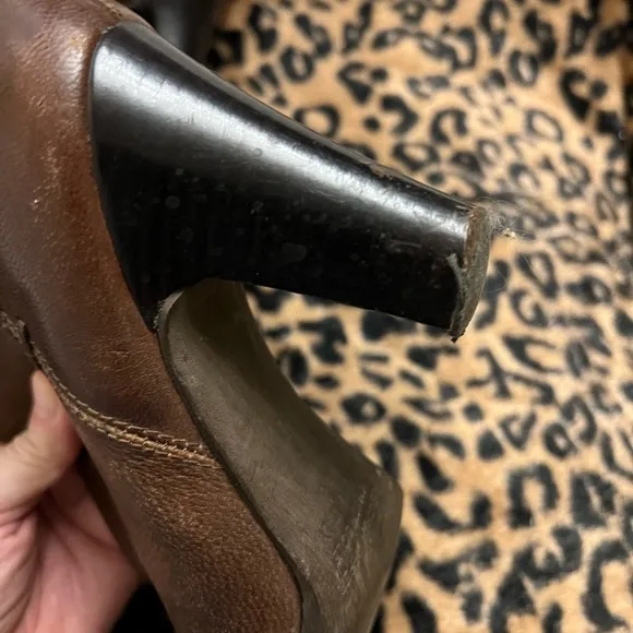 Italian brand Leather boots