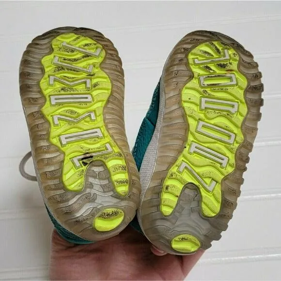Jordan 11 Retro Low Sneakers