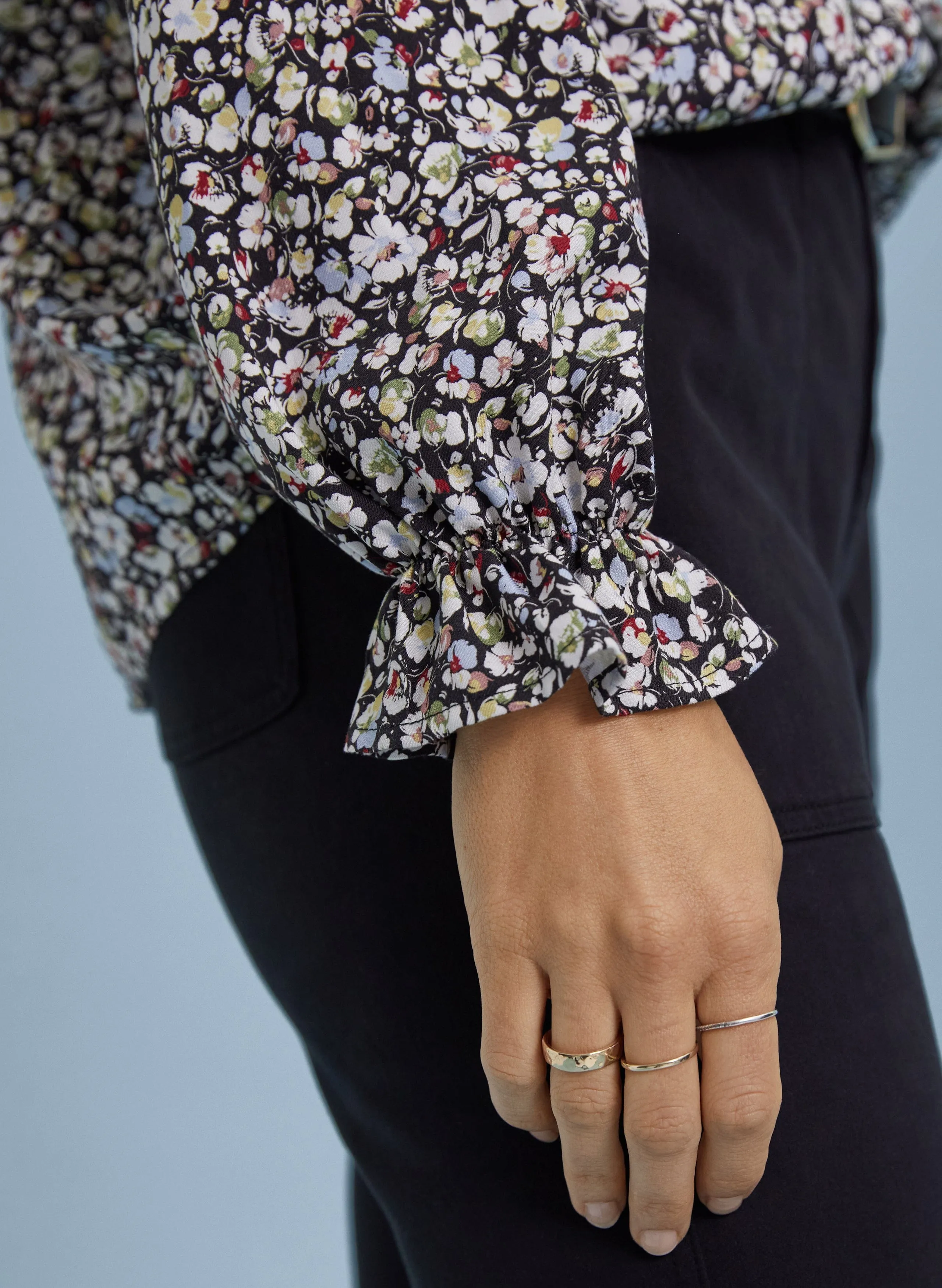 Jordyn Vintage Floral Print LENZING™ ECOVERO™ Jersey Blouse | Caviar Black