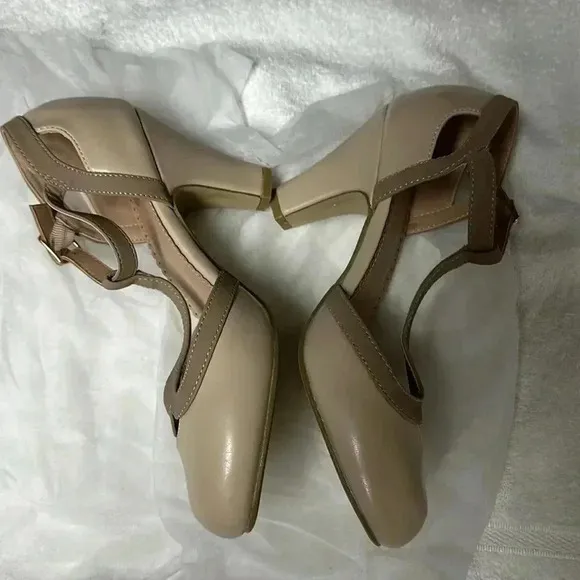 Journee collection heels