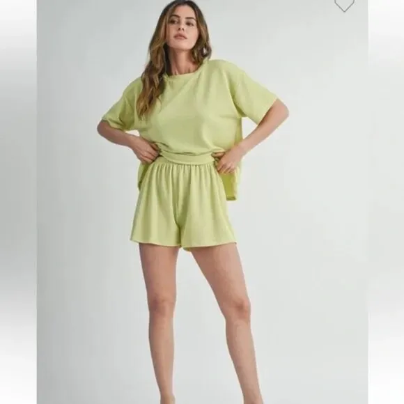Lime/Yellow Ribbed Short SET NEW, Size M
