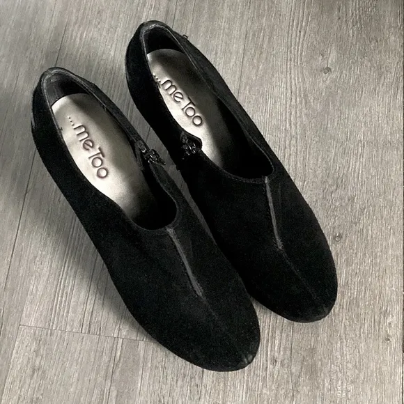 Me Too Women’s Suede Leather Ankle Zip Platform Heel Booties