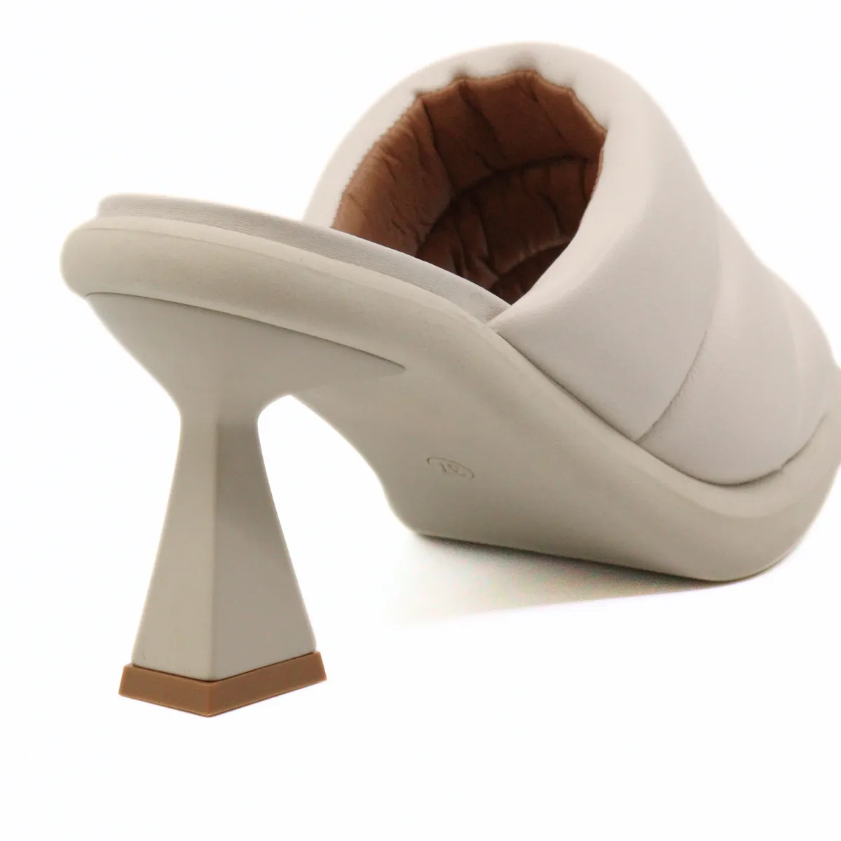 Molto Bella Ivory