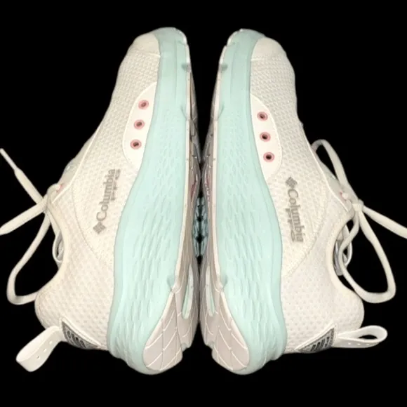 New authentic Columbia woman’s designer signature sneakers sz 9