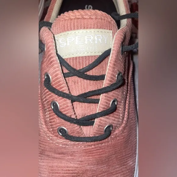 NEW SPERRY STRIPER MAN’S SNEAKERS SIZE 11.5