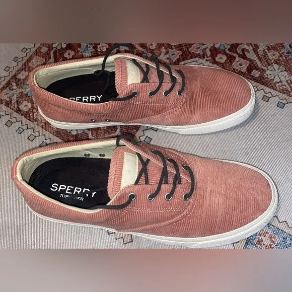 NEW SPERRY STRIPER MAN’S SNEAKERS SIZE 11.5
