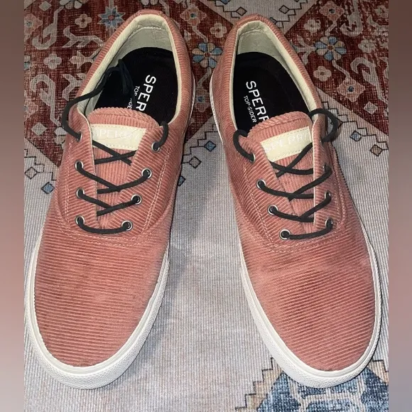 NEW SPERRY STRIPER MAN’S SNEAKERS SIZE 11.5