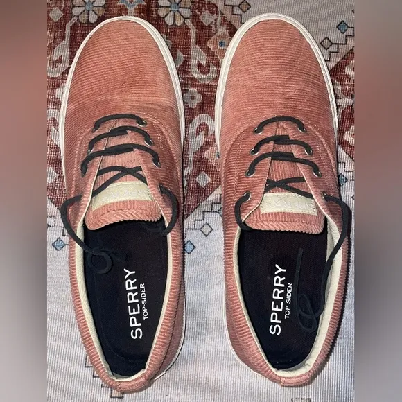 NEW SPERRY STRIPER MAN’S SNEAKERS SIZE 11.5