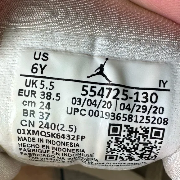 Nike Air Jordan 1 Mid White Sneakers
