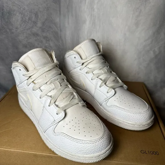 Nike Air Jordan 1 Mid White Sneakers