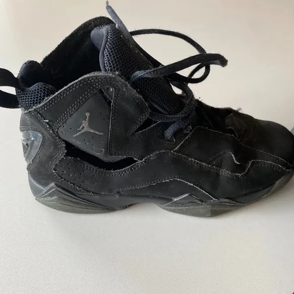 Nike Air Jordan True Flight (Youth) Size 5