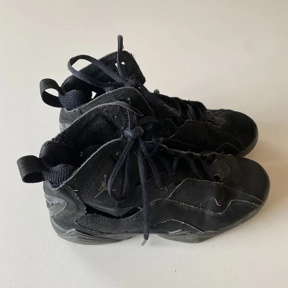 Nike Air Jordan True Flight (Youth) Size 5