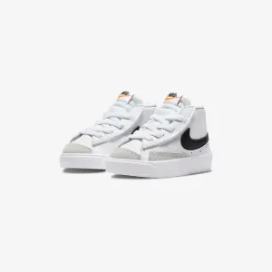 Nike Blazer Mid '77 (NEVER BEEN WORN) SIZE 10C
