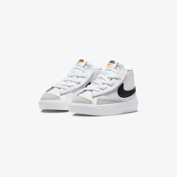 Nike Blazer Mid '77 (NEVER BEEN WORN) SIZE 10C