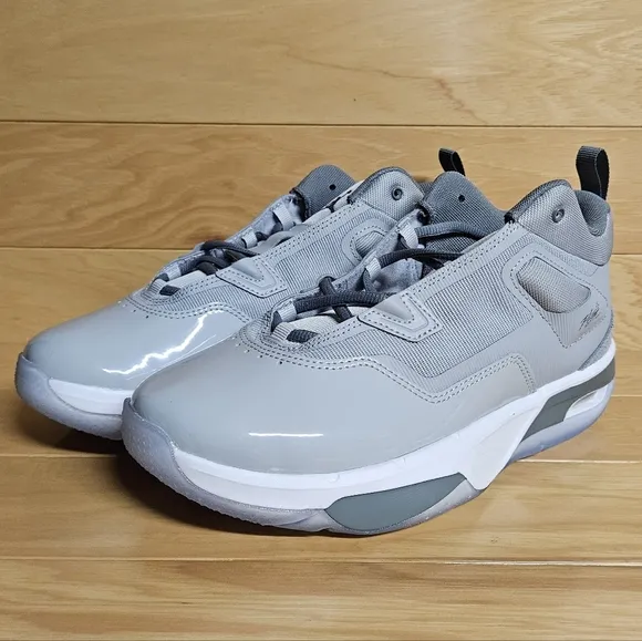 Nike Jordan Stay Loyal 3 GS Wolf Cool Grey White Basketball Shoes FB9922 012