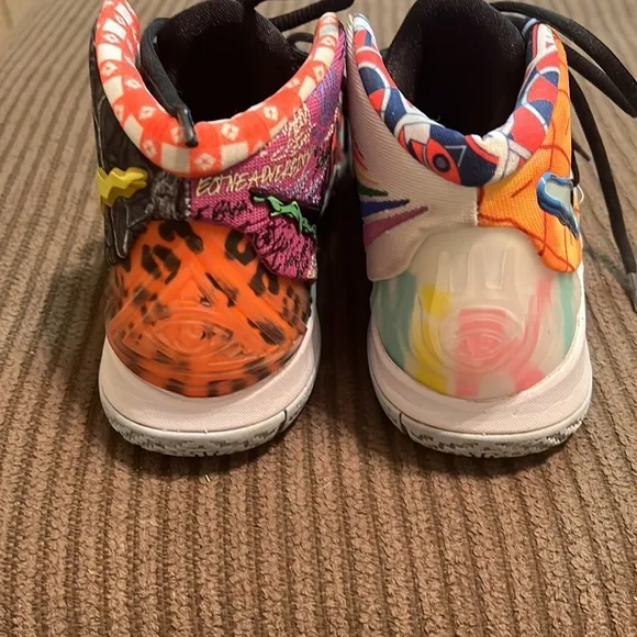 Nike Kyrie Kybird S2 Orange Green Multi Color Unisex Sneakers Size 7Y