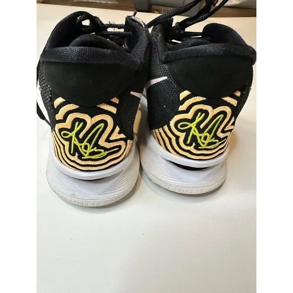 Nike Kyrie Ripple Effect Shoe Sneakers Size 8 Mens
