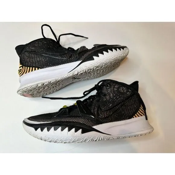 Nike Kyrie Ripple Effect Shoe Sneakers Size 8 Mens