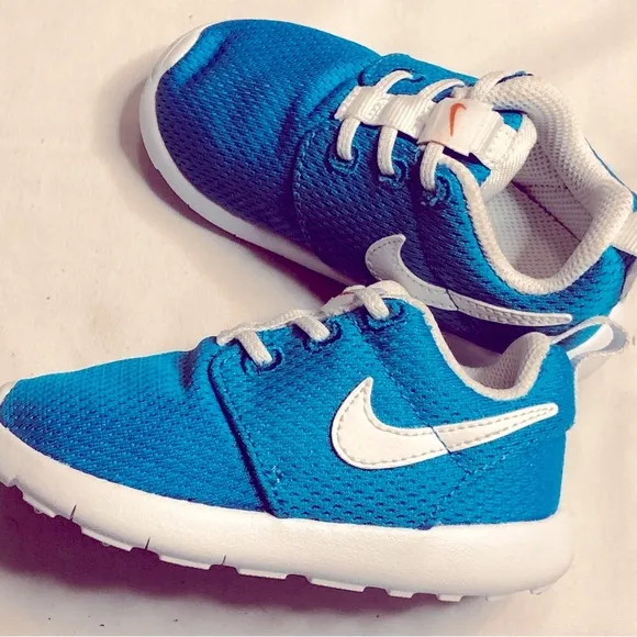 Nike Roshe one blue sneakers