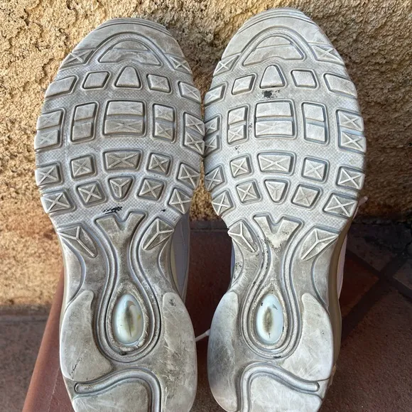 Nike Youth Air Max 97 Sneakers (Size 6.5Y)