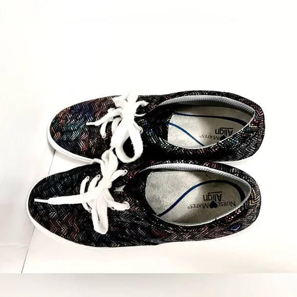Nurse Mates Align leather sneakers shoe size 8.5 multicolored