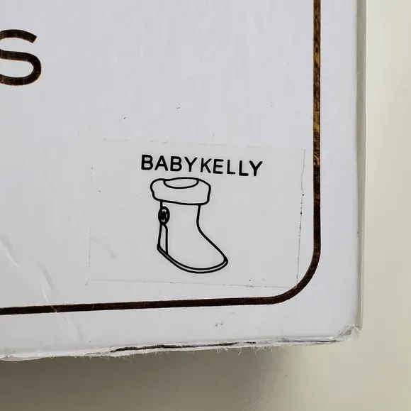 NWT💗 Michael Kors Baby Kelly Boots (Sz 2)