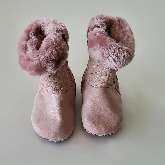NWT💗 Michael Kors Baby Kelly Boots (Sz 2)