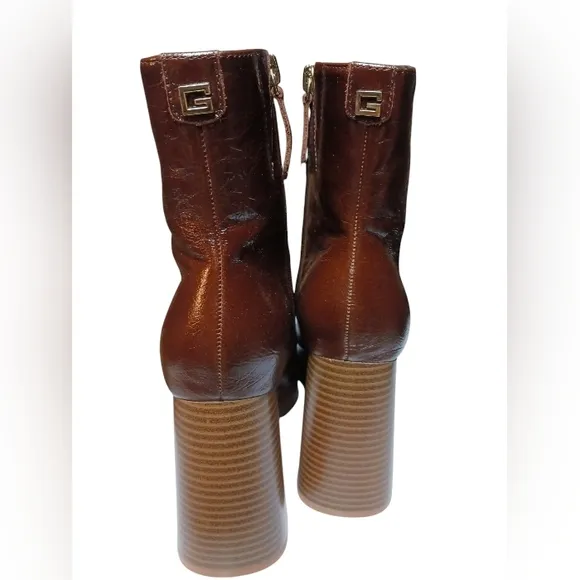 NWT/box Guess Women's Danca3 platform Boots 4&quot; heel medium choco brown size 6M