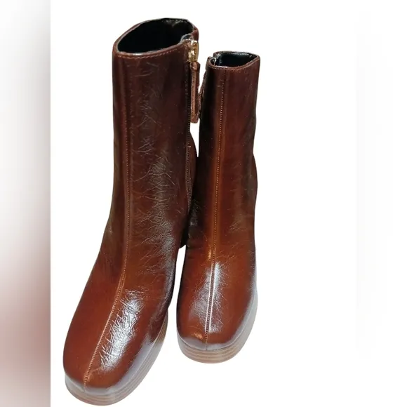 NWT/box Guess Women's Danca3 platform Boots 4&quot; heel medium choco brown size 6M