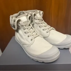 Palladium Men’s Sneaker boot