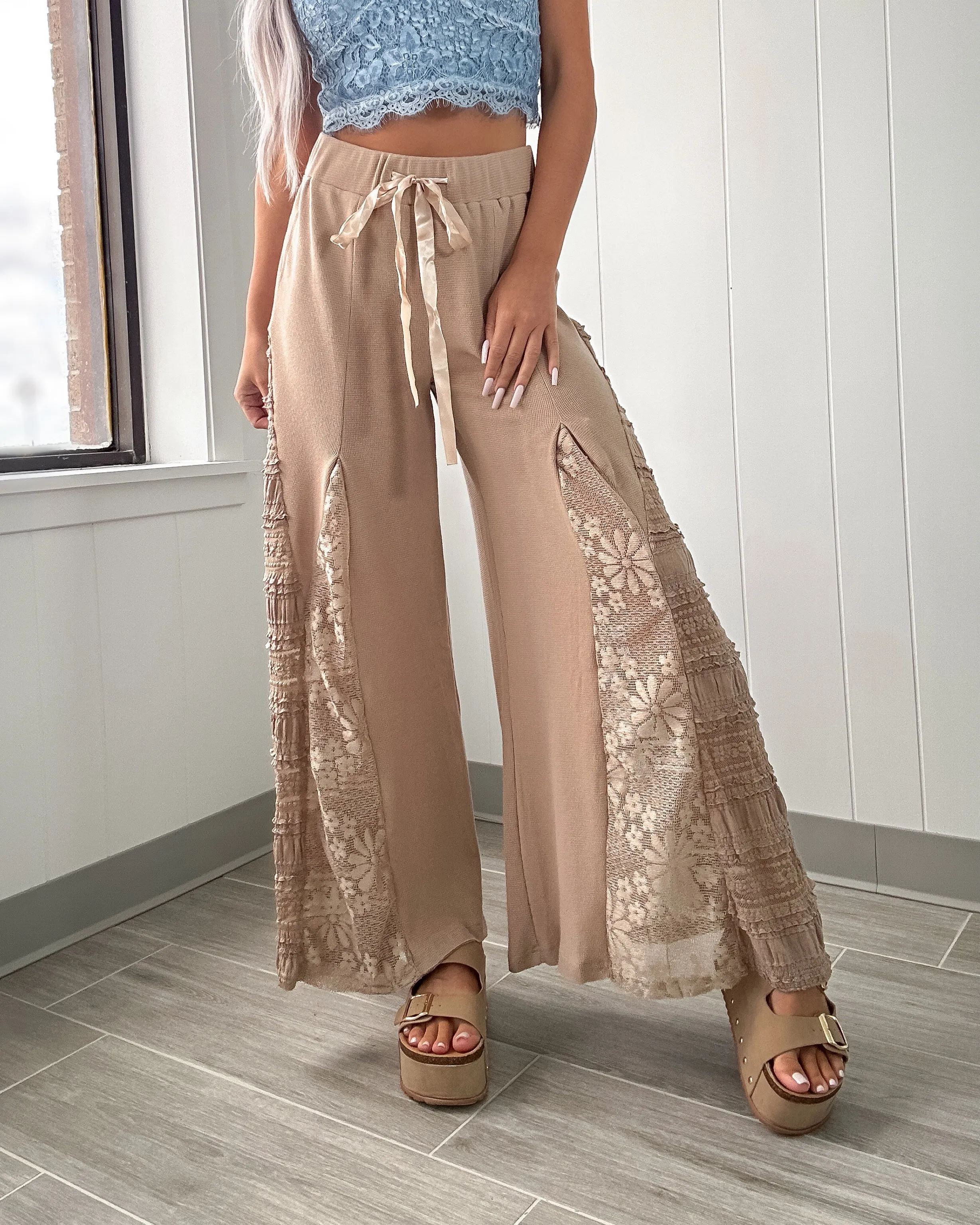 Paris Love Lace Pants - Latte