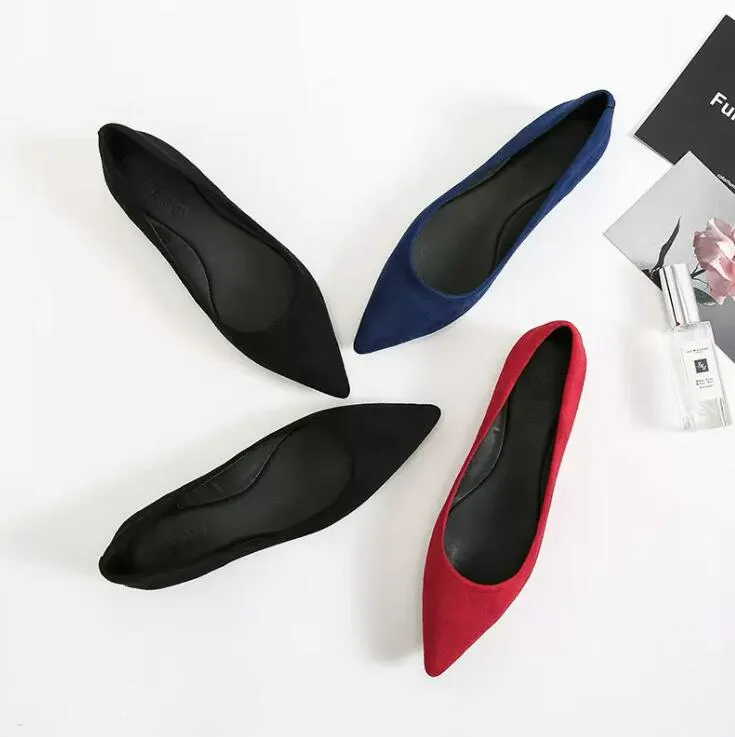 Petite Feet Women's Pointed Suede Flat Heels MS331