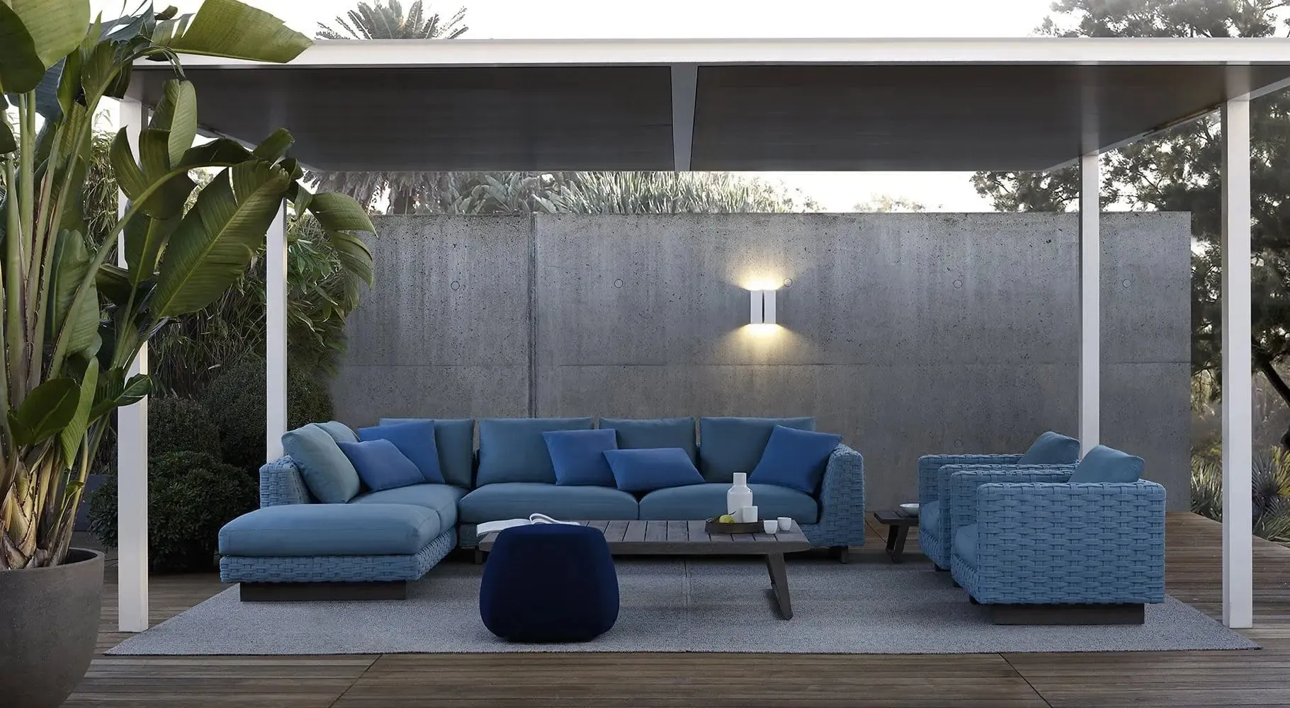 Ray Outdoor Fabric Armchair