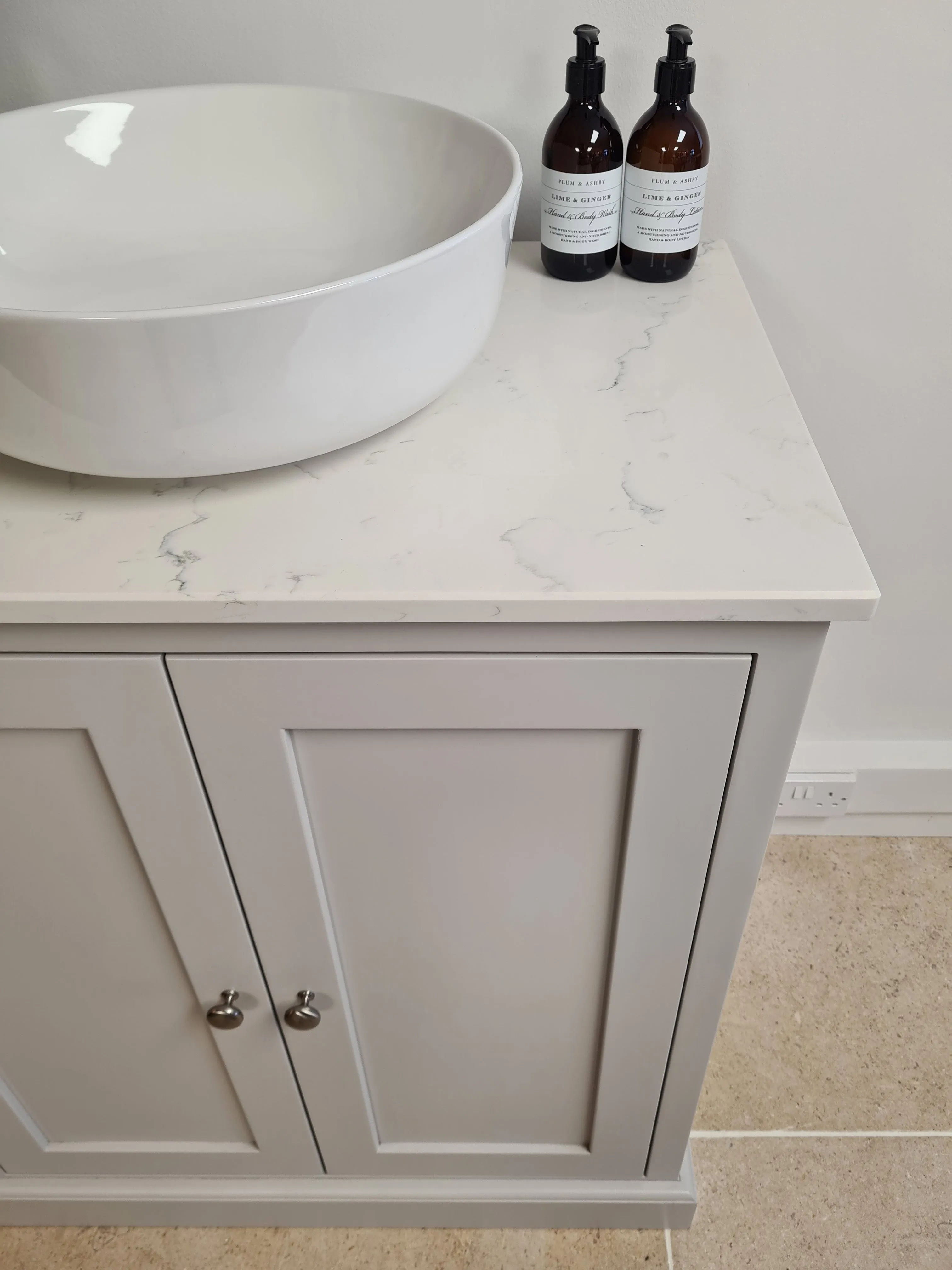 Simple Shaker Vanity Unit