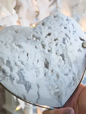 SNOW AGATE HEARTS ON STAND