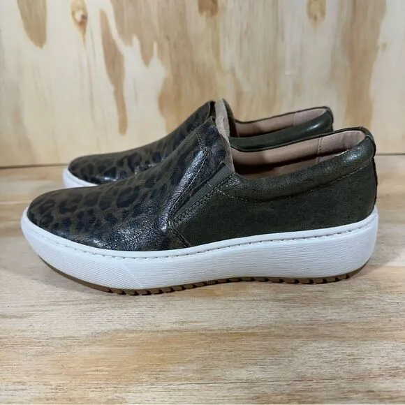 Sofft Watney Olive Platform Slip On Sneakers Women’s Size 6