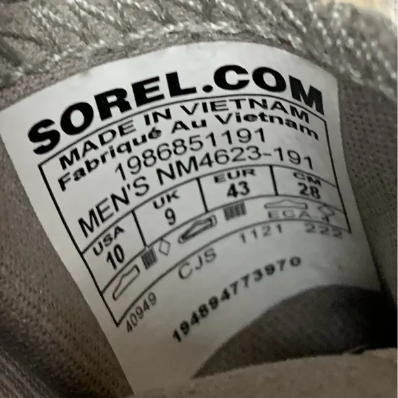 Sorel Kinetic 💛🤍 Breakthru Tech Sneakers