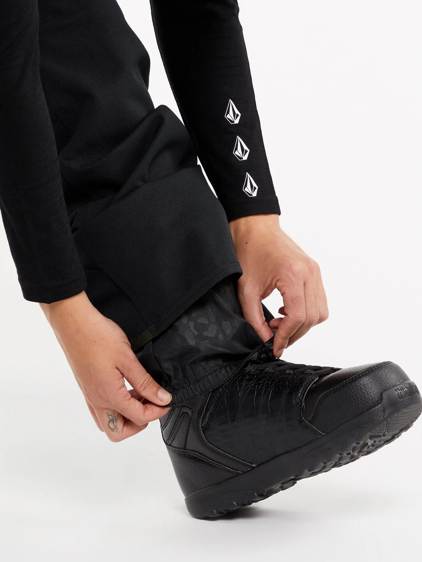 Swift Latzhose - BLACK